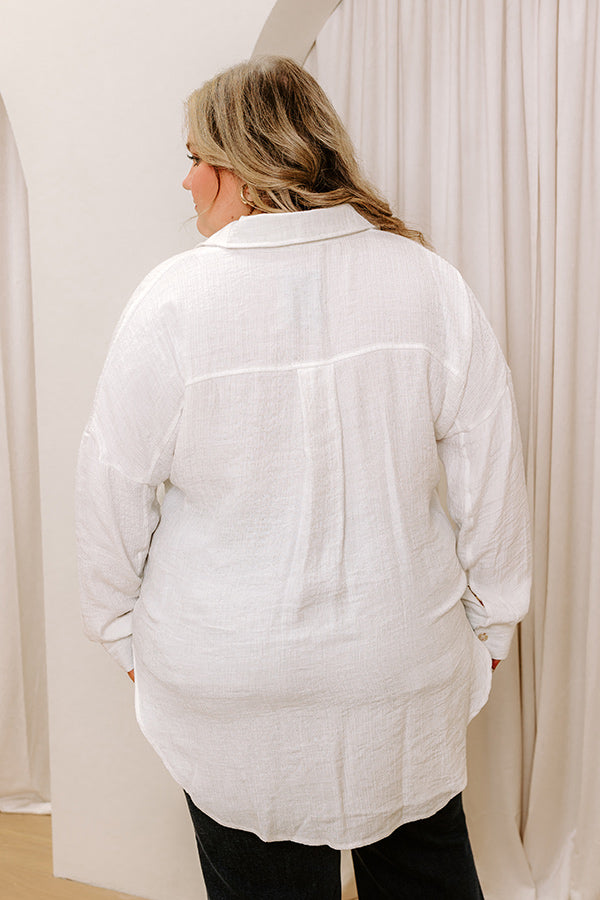 Coastal Cruise Button Up Curves Image - 5