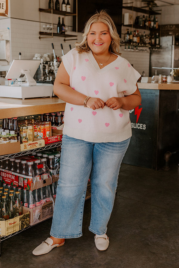 Hugs And Kisses Vest Top in Cream Curves Image - 4