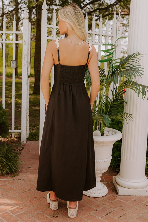 Cosmopolitan Chic Midi Dress Image 4