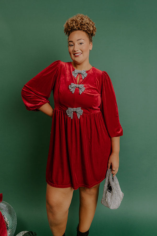 Bows And Kisses Velvet Mini Dress in Crimson Curves Image - 3
