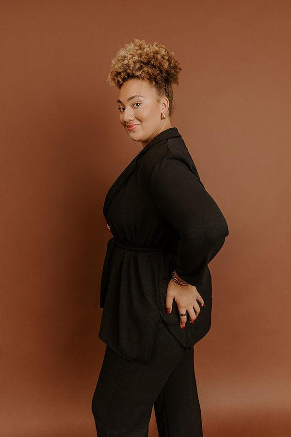 First Class Plans Belted Lightweight Jacket in Black Curves Image - 3