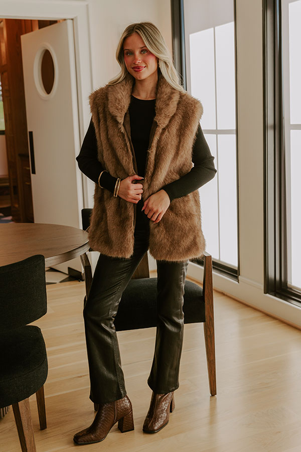 Midnight In France Faux Fur Vest in Mocha Image - 3