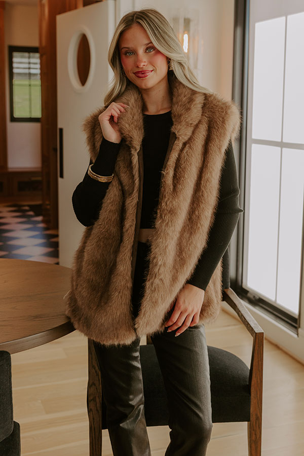 Midnight In France Faux Fur Vest in Mocha Image - 4