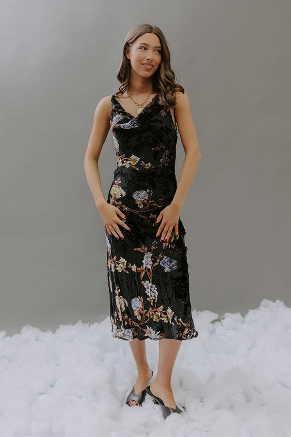 Romance In The Air Floral Velvet Burnout Midi Dress Image - 3