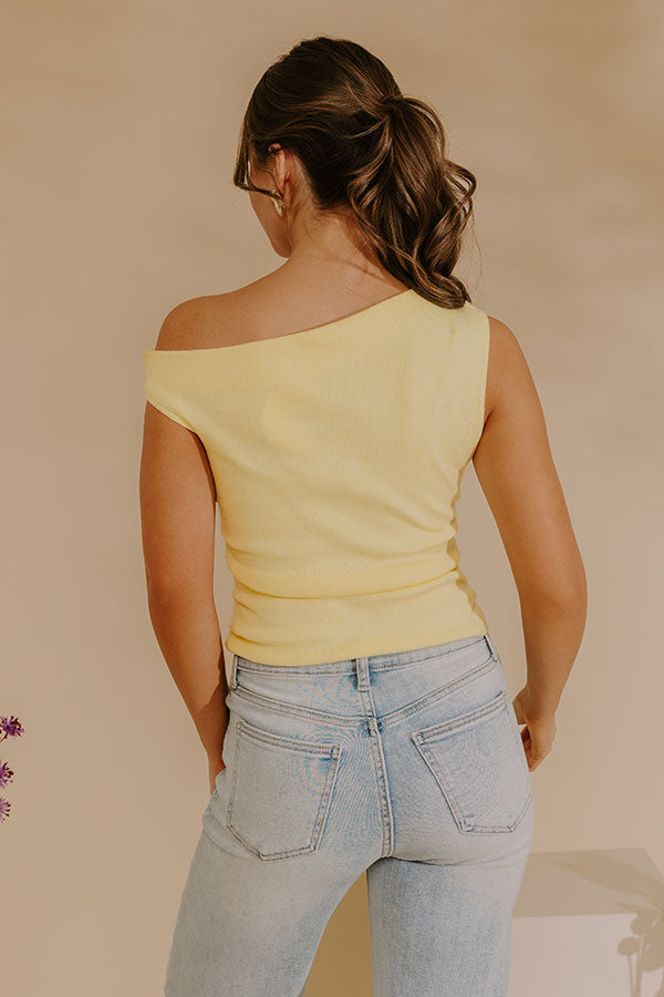 Stylish Staple Asymmetrical Knit Top in Yellow Image - 5